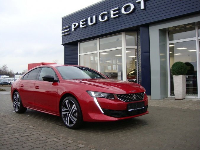 Peugeot 508, GT 1,6 Pure Tech 225k EAT8, barva červená