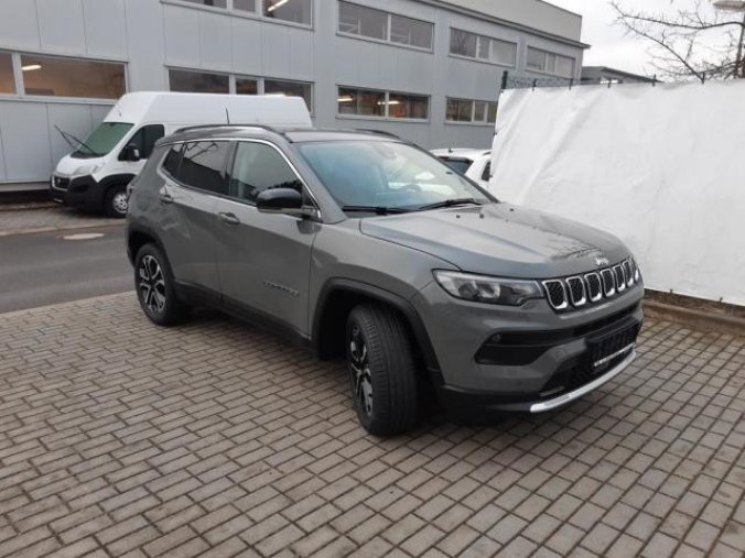 Jeep Compass, 1.3 150 PS LIMITED 4x2 AUTOMAT, barva šedá