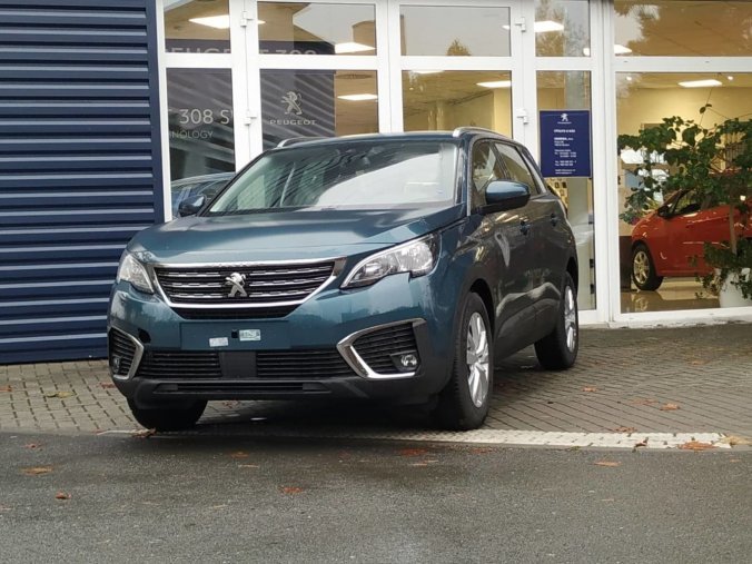 Peugeot 5008, ACTIVE 1.2 PureTech 130 S&S MAN6, barva zelená