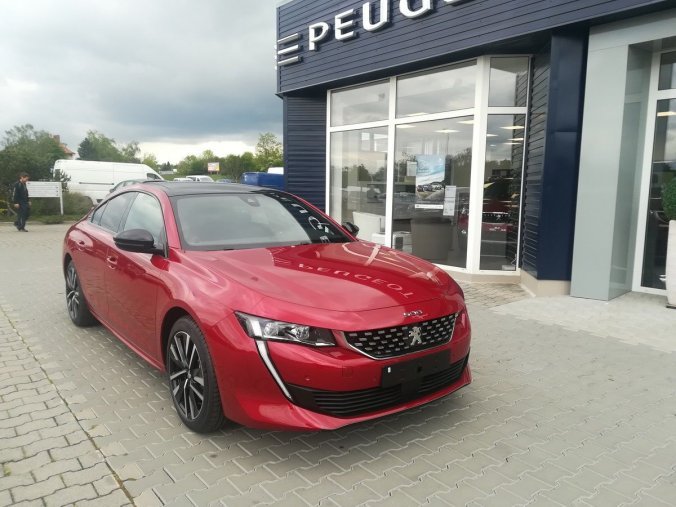 Peugeot 508, GT 2,0 BlueHDI 180k-rezervace, barva červená