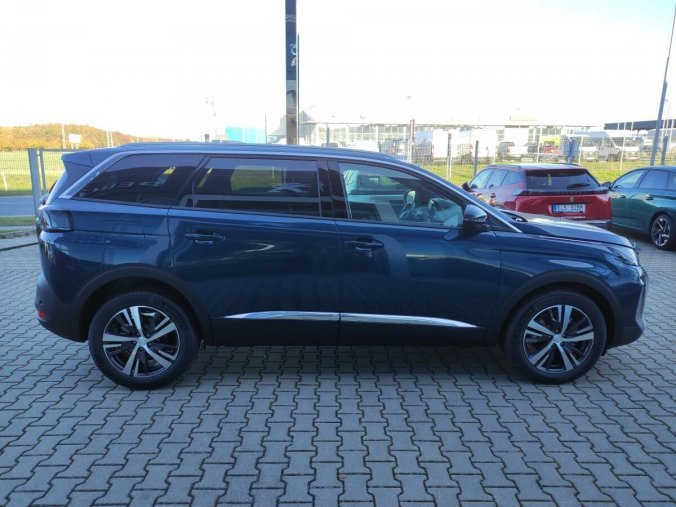 Peugeot 5008, Peugeot 5008 ALLURE PACK 1.5HDI AUT8 7 MÍST, barva modrá