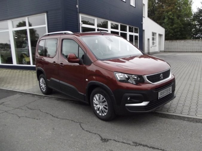 Peugeot Rifter, ACTIVE 1.2 PureTech 110 S&S MA, barva hnědá