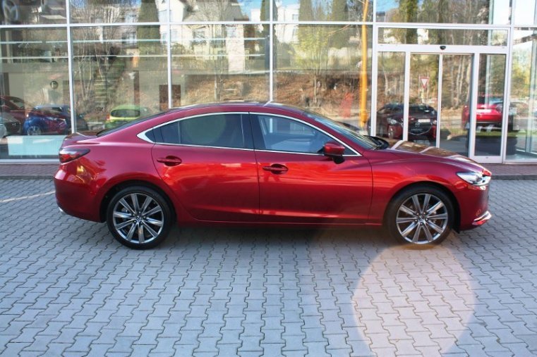 Mazda 6, SKYACTIV-G, barva červená