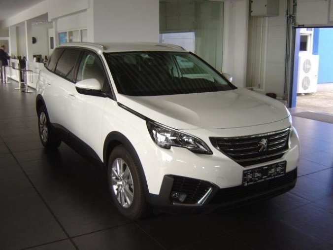 Peugeot 5008, Active 1.2 PureTech 130 S&S MAN6, barva bílá