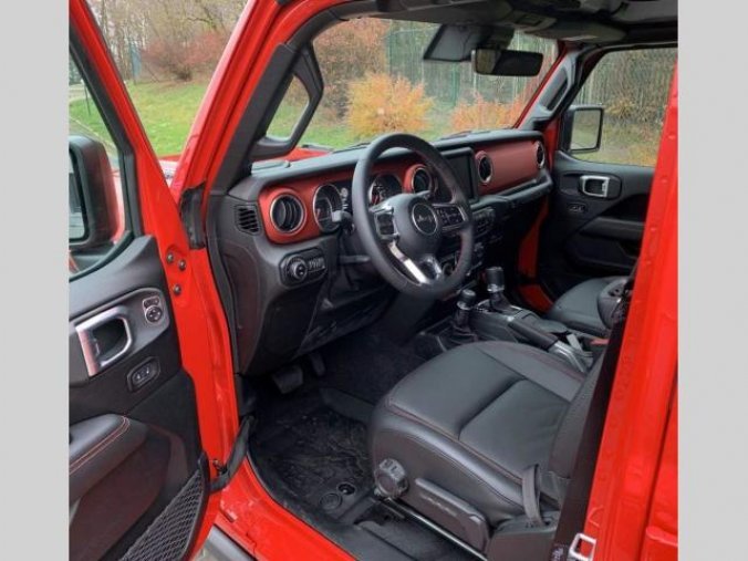 Jeep Wrangler, 2.2 CRD Rubicon 8ATX, barva červená