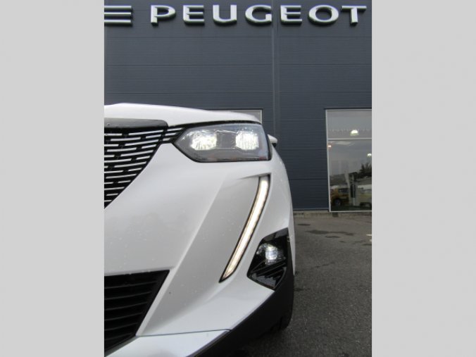 Peugeot 2008, ALLURE PACK 1.2 PT MAN6, barva bílá