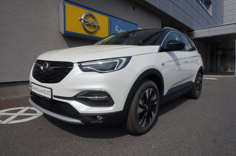 Opel Grandland X, INNOVATION 1.2T 96kW, barva bílá