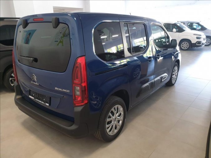 Citroën Berlingo, 1,5 BlueHDi 100 S&S MAN FEEL, barva modrá