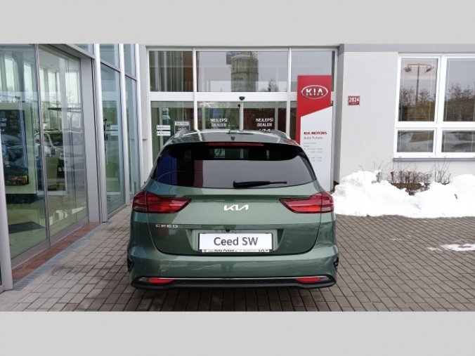 Kia Ceed, SW 1.5 T-GDi TOP ALU 17, barva zelená