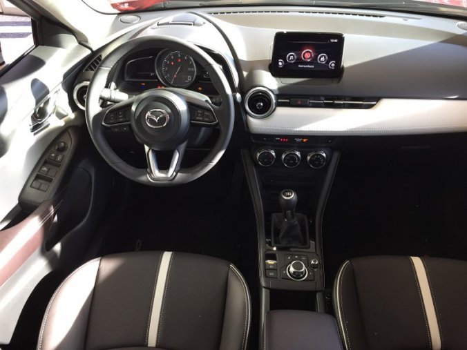 Mazda CX-3, 2,0 Skyactiv-G120, barva červená