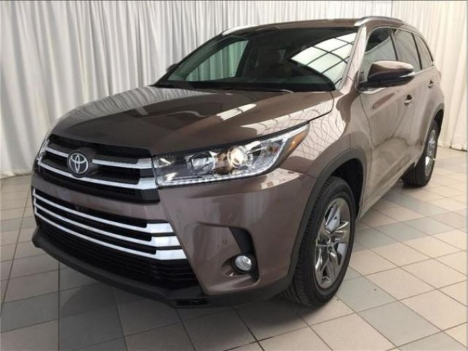 Toyota Highlander, AWD Limited, barva hnědá