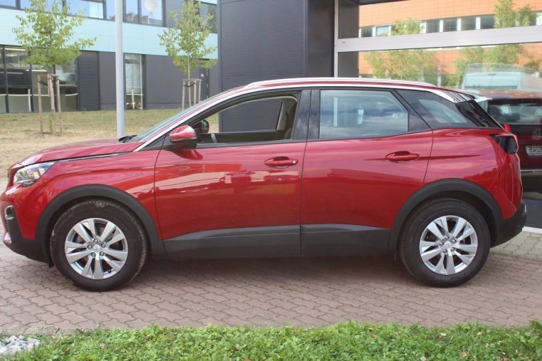 Peugeot 3008, ACTIVE 1.2 PureTech 130 MAN6, barva červená