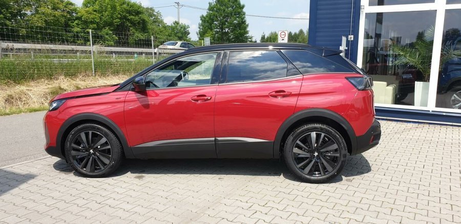 Peugeot 3008, Peugeot 3008 GT PACK 1.2 PureTech 130 EAT8, barva červená