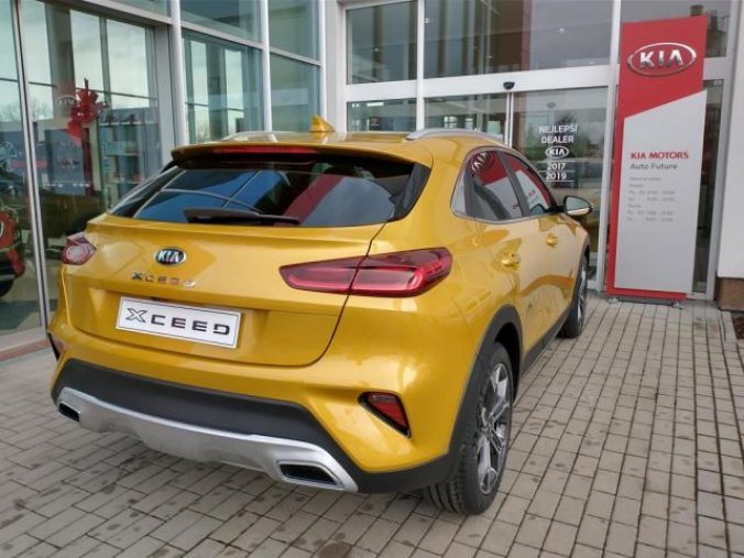 Kia XCeed, 1.5 T-GDi GPF TOP MY21, barva žlutá