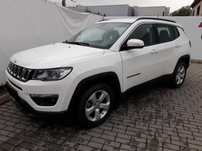 Jeep Compass, 1.4 140PS Longitude 4x2 manuál, barva bílá