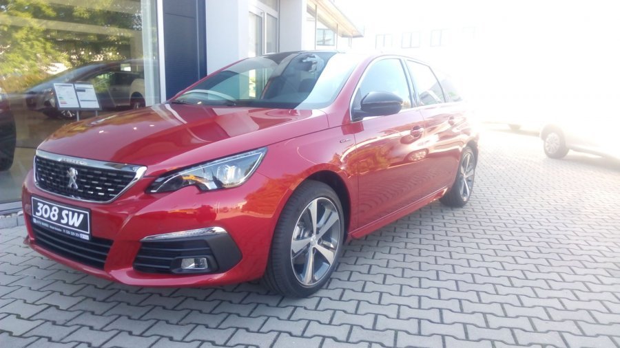 Peugeot 308, SW GT LINE 1.2 PureTech 130 EAT8 NAVI, barva červená