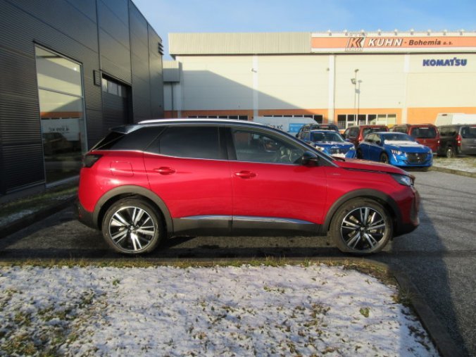 Peugeot 3008, GT PACK Hybrid4 300k e-EAT8, barva červená