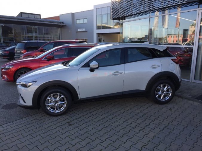 Mazda CX-3, 2,0 Skyactiv-G121, barva stříbrná