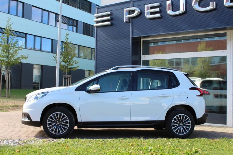 Peugeot 2008, ACTIVE 1.2 PureTech 130 MAN6, barva bílá