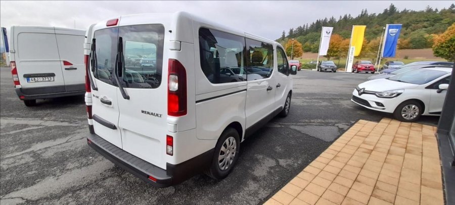 Renault Trafic, 2,0   L1P1 120k Combi Van, barva bílá