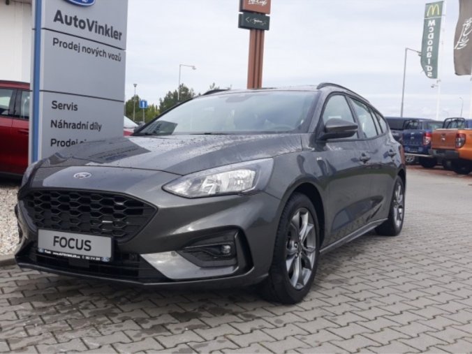 Ford Focus, 1.5 EcoBoost, barva šedá