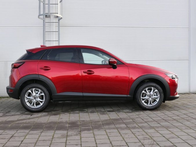 Mazda CX-3, 2,0 Skyactiv-G 89kW/121k AT, barva červená