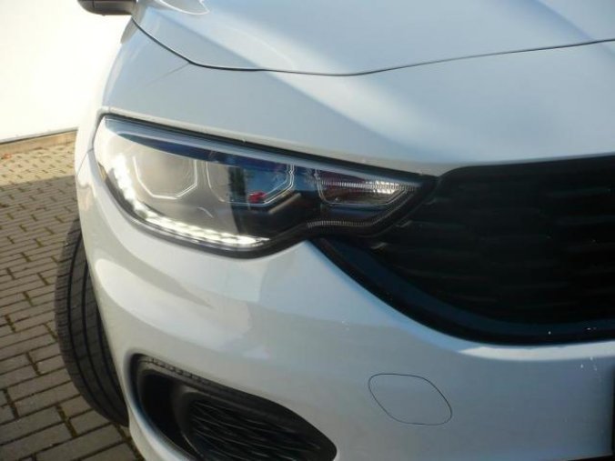 Fiat Tipo, HB 1.4 95k Street, barva bílá