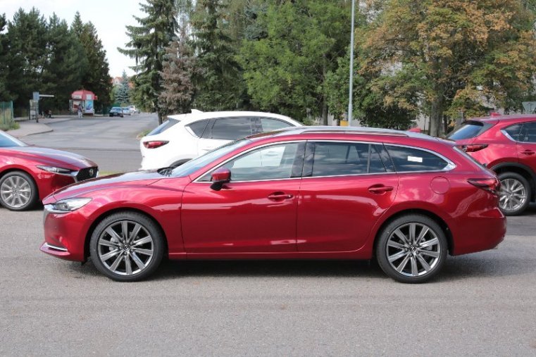 Mazda 6, 2,5 Skyactiv-G 194k, barva červená