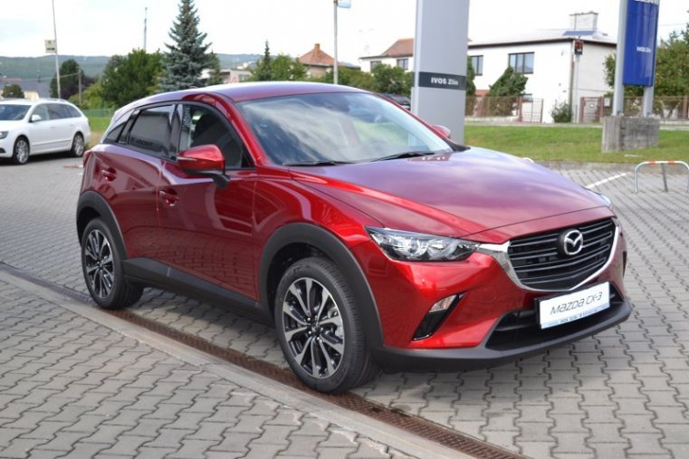 Mazda CX-3, 2,0 121k, barva červená