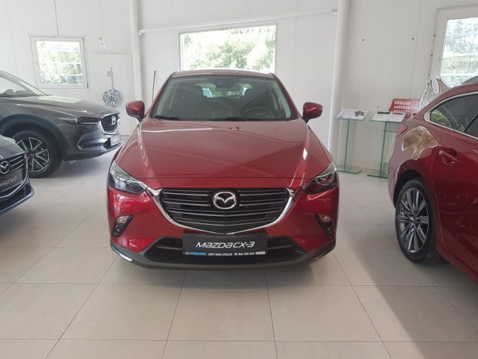 Mazda CX-3, Skyactiv-G121, barva červená