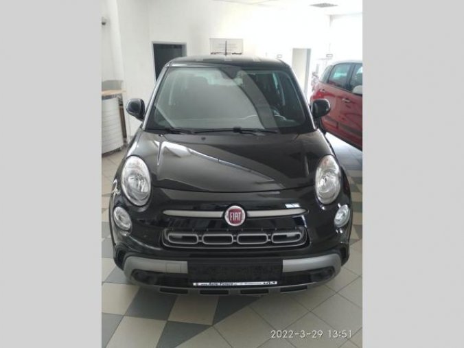 Fiat 500L, 1.4 16v 95k Connect, barva černá