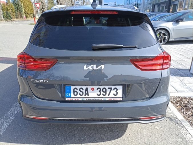 Kia Ceed, 1,5 T-GDi GPF TOP 118kw, barva šedá