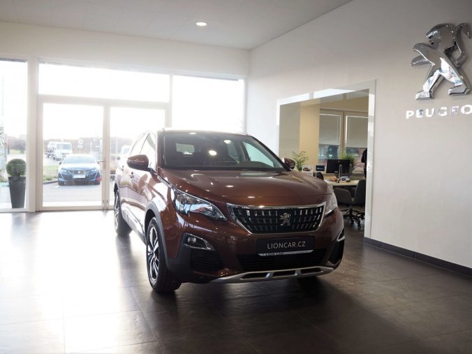 Peugeot 3008, ALLURE 1.2 PureTech 130k EAT8, barva oranžová