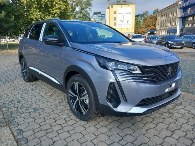 Peugeot 5008, Peugeot 5008 GT BlueHDI 130 S&S EAT8, barva šedá