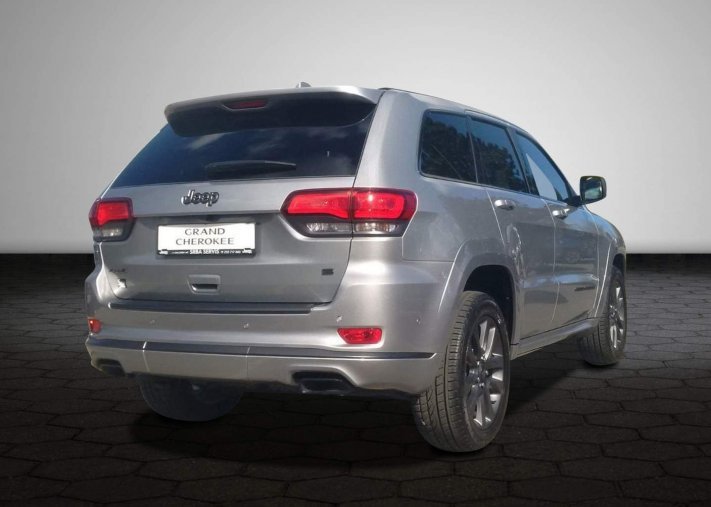 Jeep Grand Cherokee, model S 3,0 V6 CRD 250k, barva stříbrná