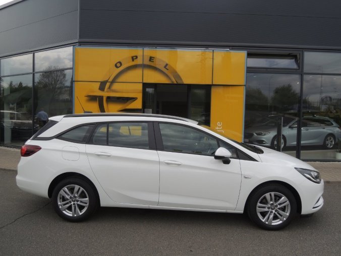 Opel Astra, SMILE 1.4T 92KW/ 125K MT6, barva bílá