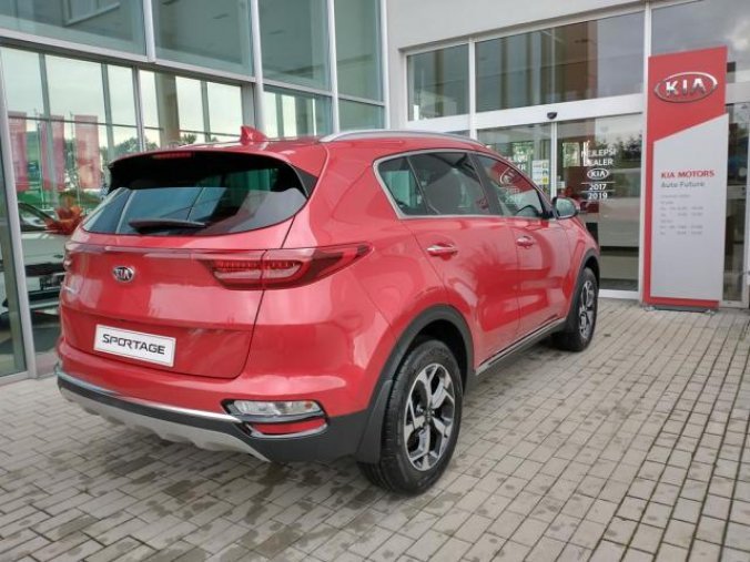 Kia Sportage, 1,6 GDi  TOP, barva červená