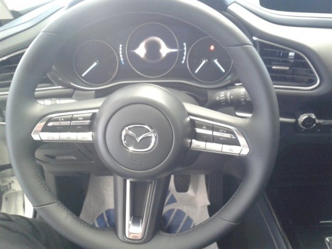 Mazda CX-30, 2,0i, barva bílá