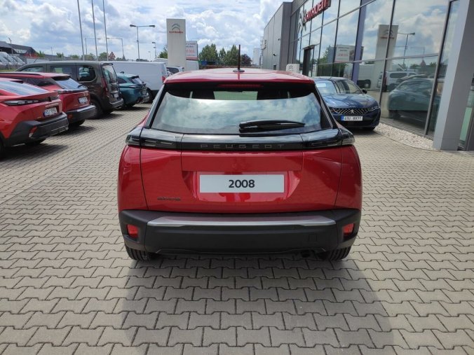 Peugeot 2008, Peugeot 2008 ACTIVE 1.2 100k MAN6, barva červená