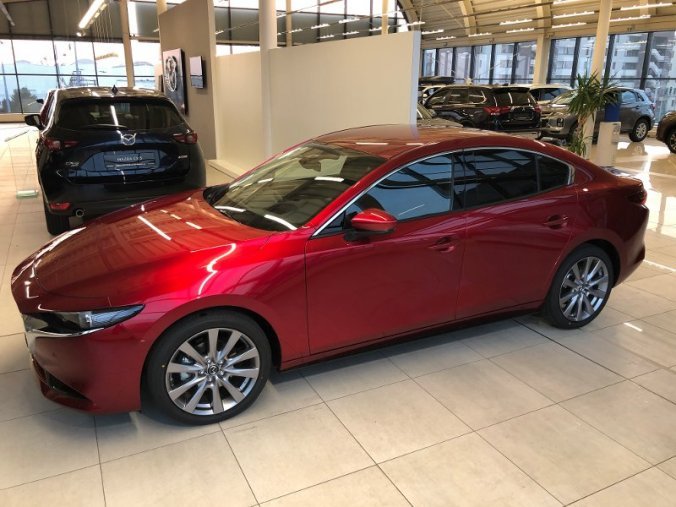 Mazda 3, Skyactiv-G 122k, barva červená