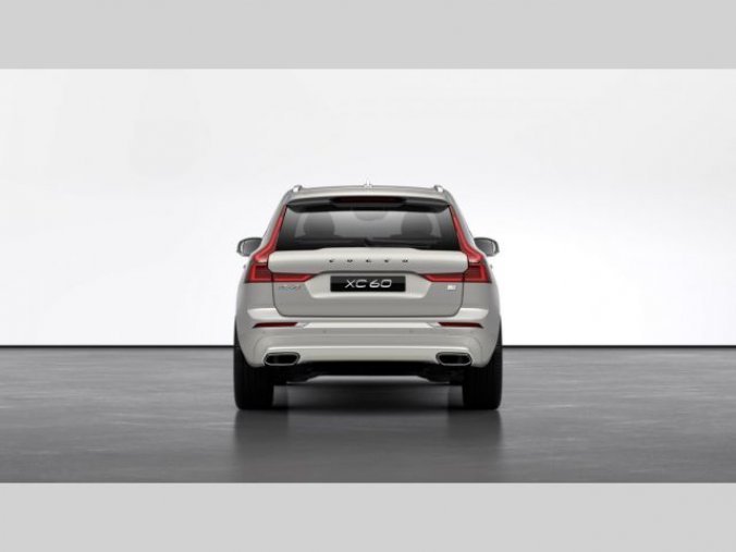 Volvo XC60, T8 RECHARGE 2.0L 303 HP INSCRI, barva zlatá