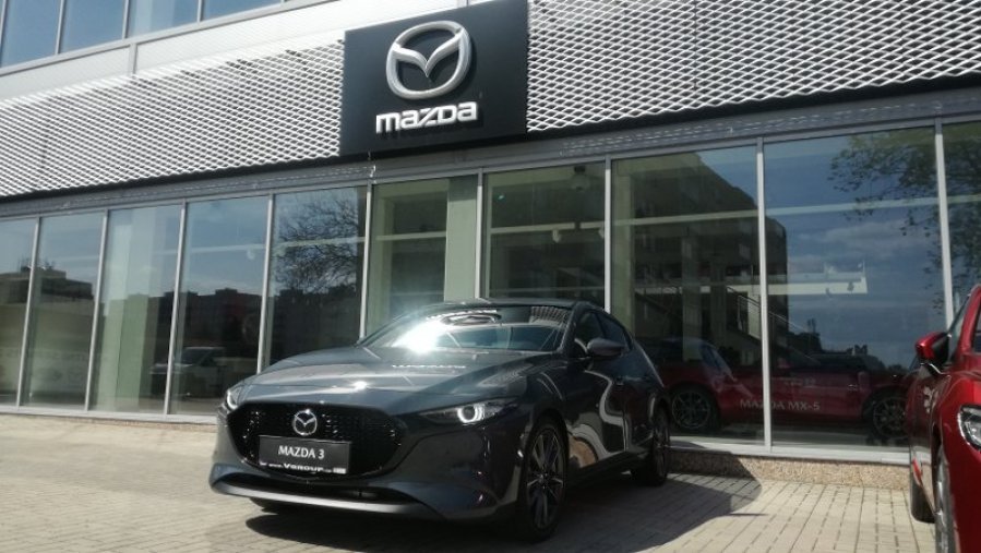 Mazda 3, 2,0 122k - odběr od 03/2020, barva šedá