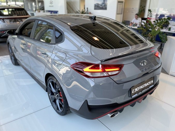 Hyundai i30, liftback, N Fastback 2,0 T-GDI 206 kW DCT, barva šedá