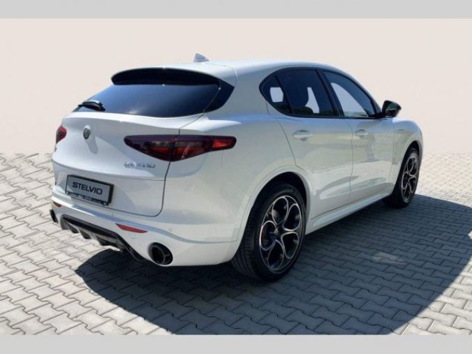 Alfa Romeo Stelvio, 2.0 Turbo 280k Q4 VELOCE, barva bílá