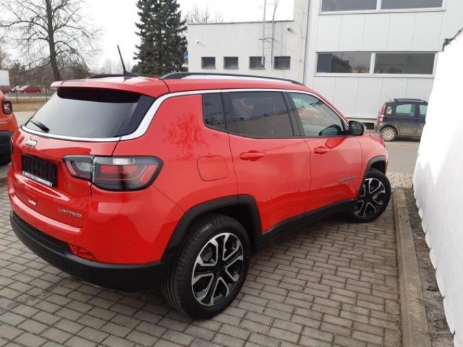 Jeep Compass, 1.3 150 PS LIMITED 4x2 AUTOMAT, barva červená