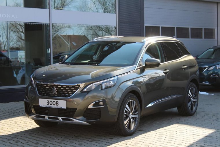 Peugeot 3008, ALLURE 1.2 96kW, barva šedá