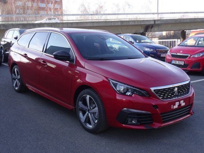 Peugeot 308, SW GT LINE 1.2 PureTech 130k S&S MAN6, barva červená