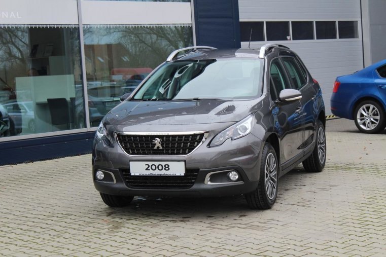 Peugeot 2008, ACTIVE 1.2 81kW, barva šedá