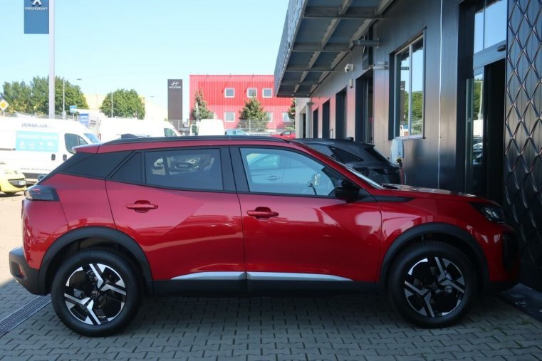 Peugeot 2008, Peugeot 2008 Allure 1.2 EAT8, barva červená