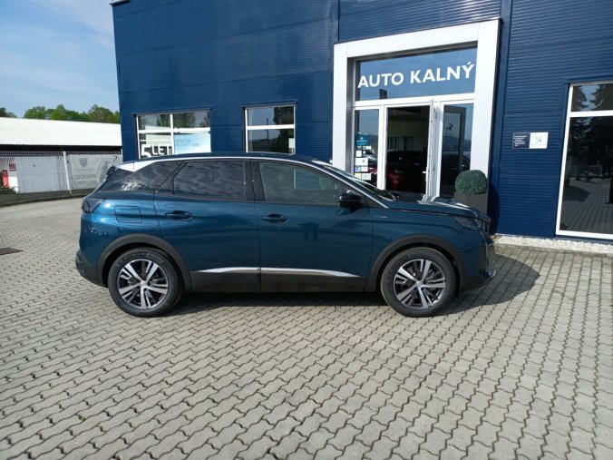 Peugeot 3008, Peugeot 3008 1,6 ALLURE PACK HYBRID 225 e-EAT8, barva modrá